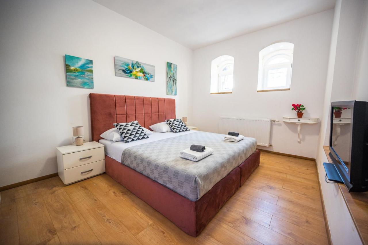 סראייבו Spacious And Bright 2Bdr Apartment In The Old Town מראה חיצוני תמונה