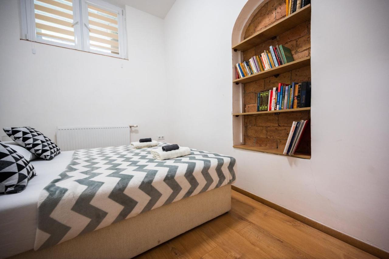 סראייבו Spacious And Bright 2Bdr Apartment In The Old Town מראה חיצוני תמונה